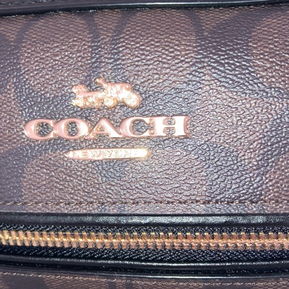Brand new Coach Crossbody/Shoulder/Handbag in Classic Coach Black/Brown Color - Picture 3 of 13